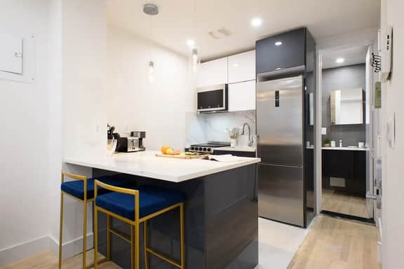 1597-12 NEW Studio Prime UES WD in unit - Image 2