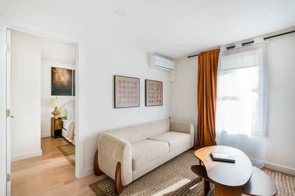 22-3B Sleek Modern 1BR Gramercy - Image 3
