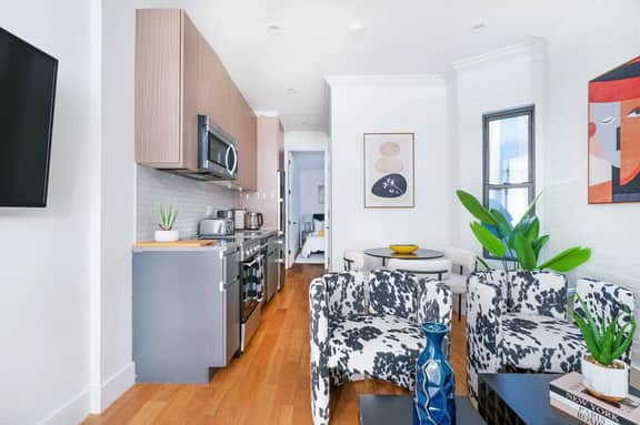1288-5FS  New Renovated 2 Bedrooms in UES - Image 3